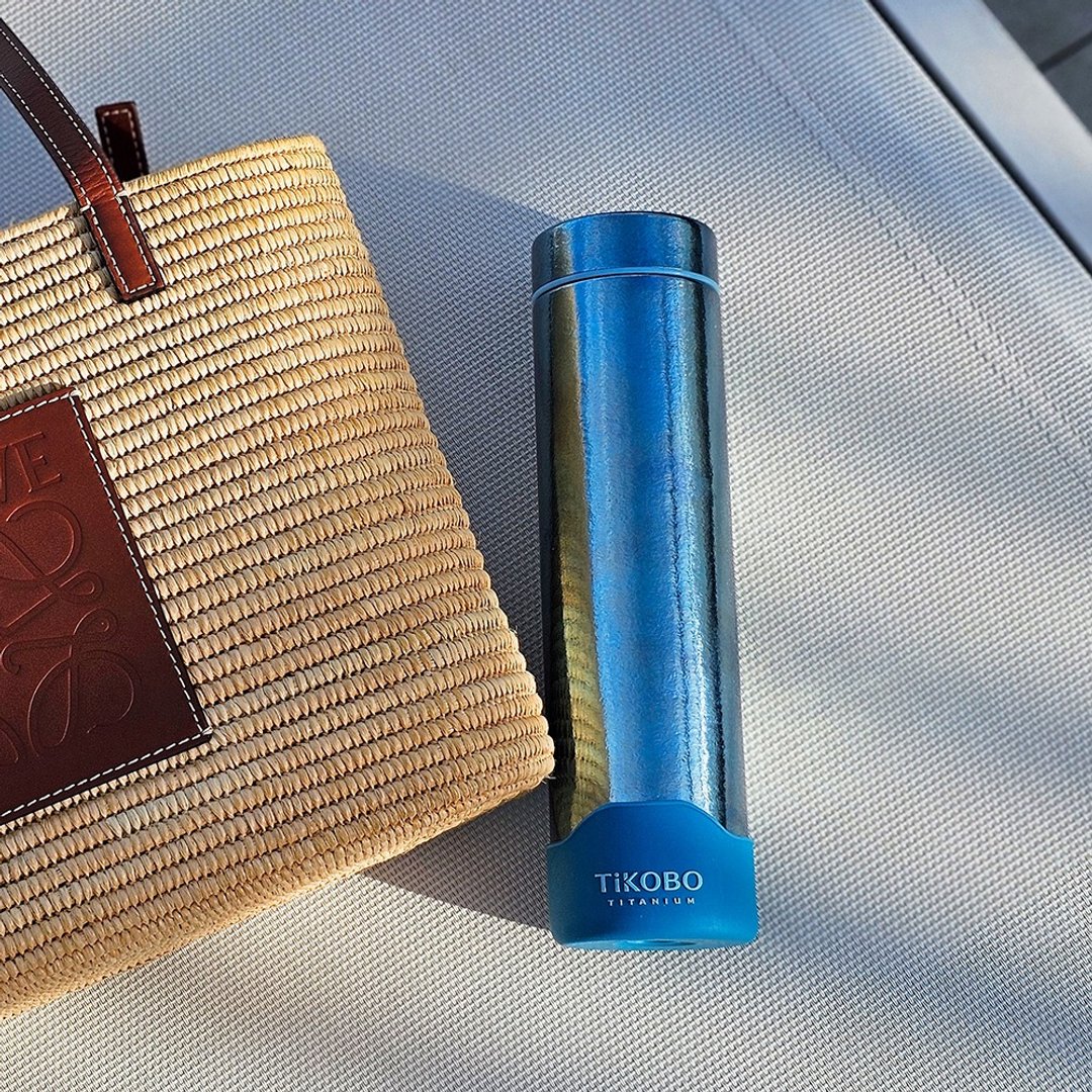 纯钛保温瓶400ml 星光瓶(耐酸碱/不卡味) (不含硅胶底套)礼物 - 保温瓶/保温杯 - 其他金属 多色