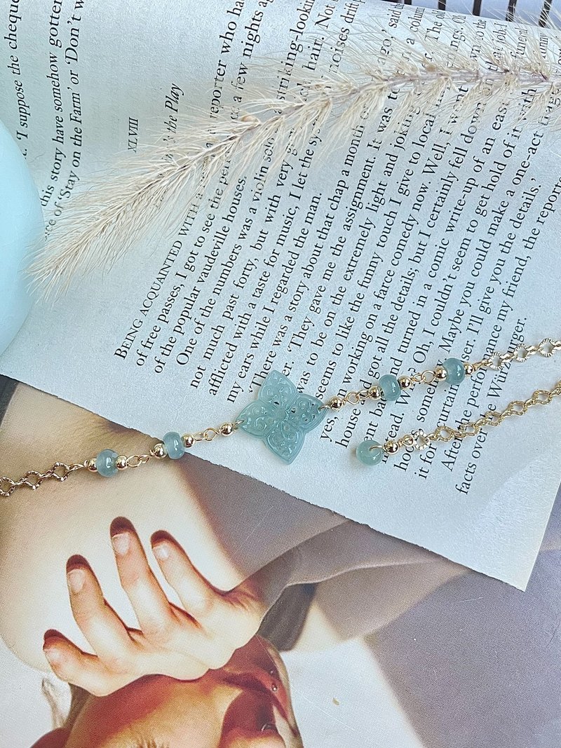 秋冬新时尚-高冰蓝水窗花翡翠14k包金手链 天然石 礼物 玉 - 手链/手环 - 玉石 金色