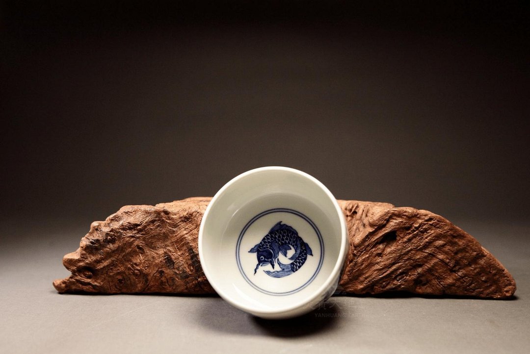 【年年有鱼】炎黄大地艺术 龙山堂 景德镇 纯手工 青花瓷 130cc - 茶具/茶杯 - 陶 蓝色