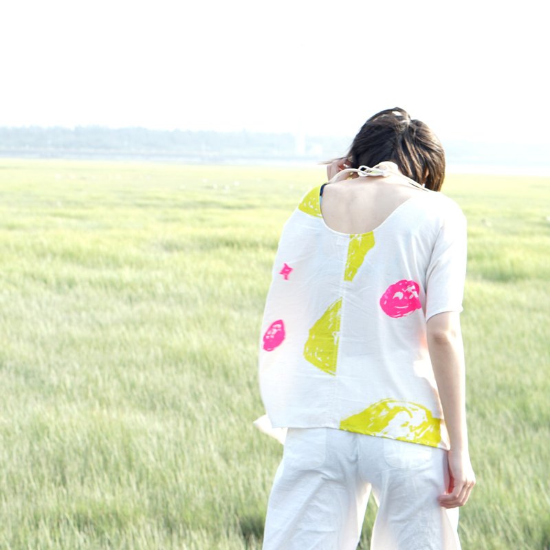 Yinke全新手工印花-米白岩石手工绢印棉麻后绑带露背上衣 - 女装上衣 - 棉．麻 