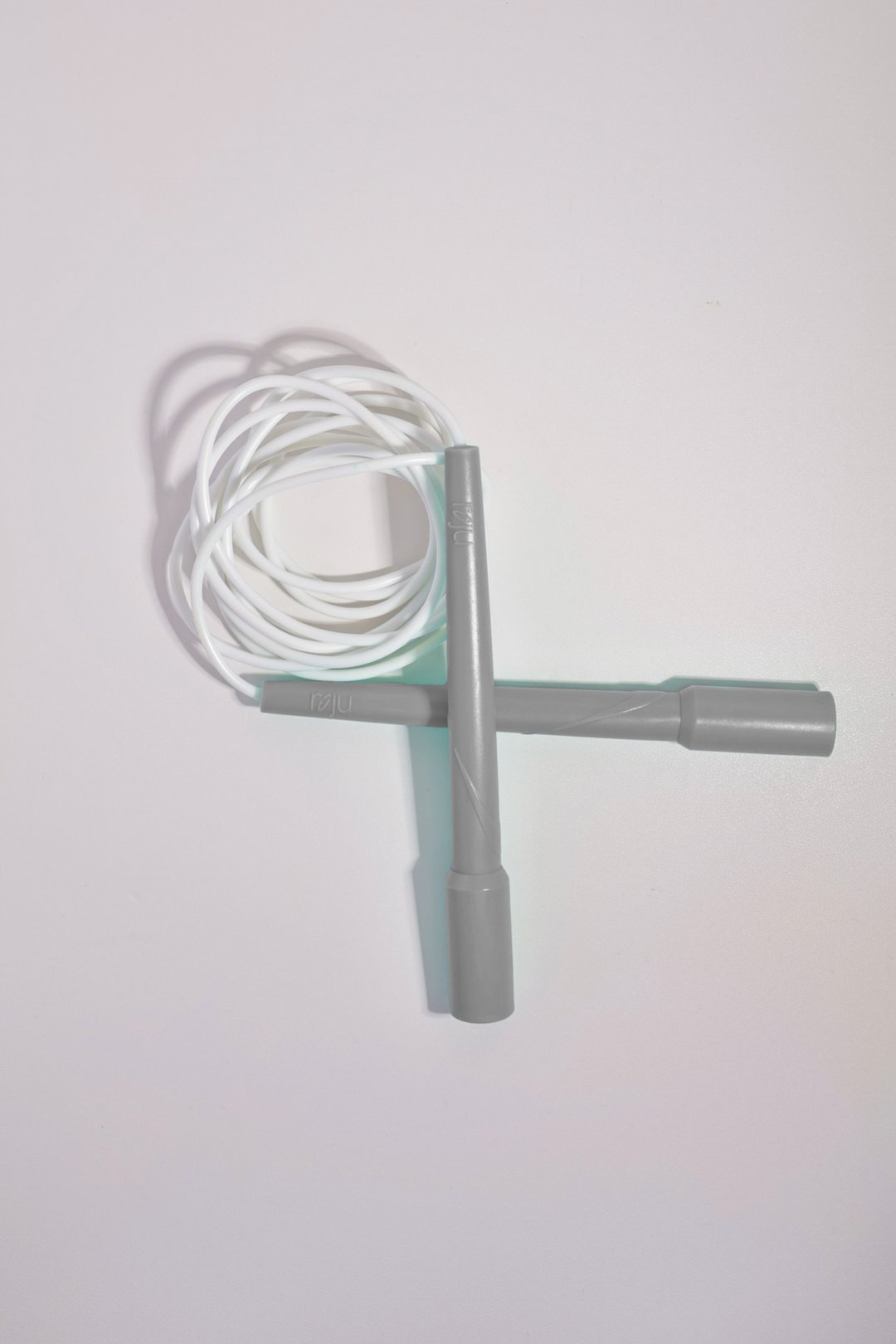 【J3】跳绳 速度绳 3米 (长柄-石尘灰) - 运动/健身用品 - 塑料 灰色