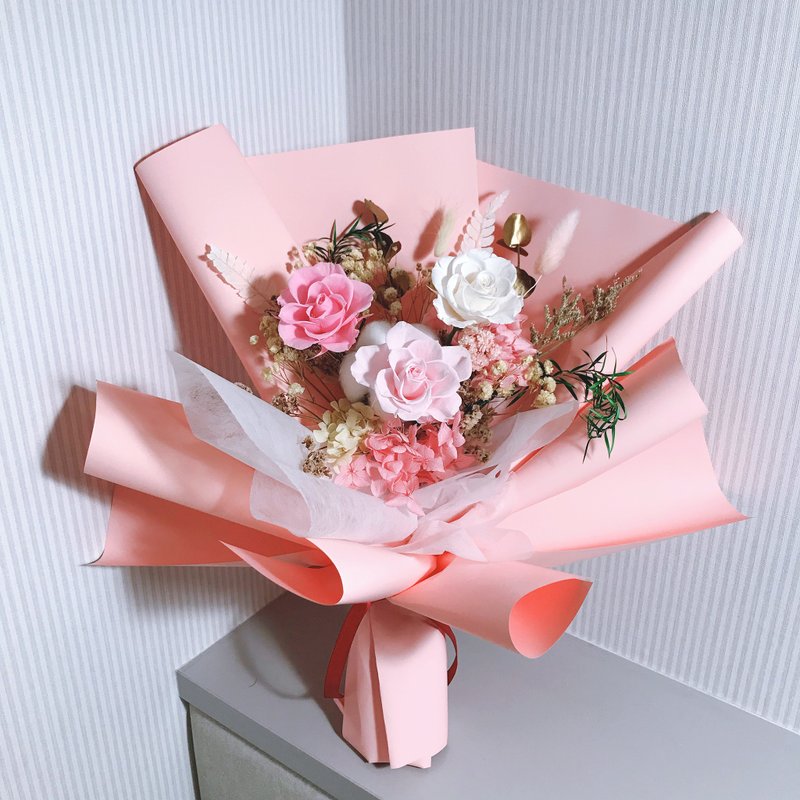 永生玫瑰花束。情人节花束。生日花束。玫瑰花。求婚花束。花礼 - 干燥花/捧花 - 植物．花 