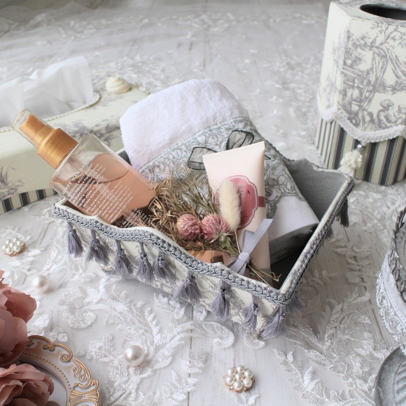 Toile de Jouy Tassel Elegant Cat Leg Tray Accessory Case Afternoon Tea For Visitors Sweets Container Confectionery Plate Display Storage Made to Order - 置物架/篮子 - 棉．麻 白色