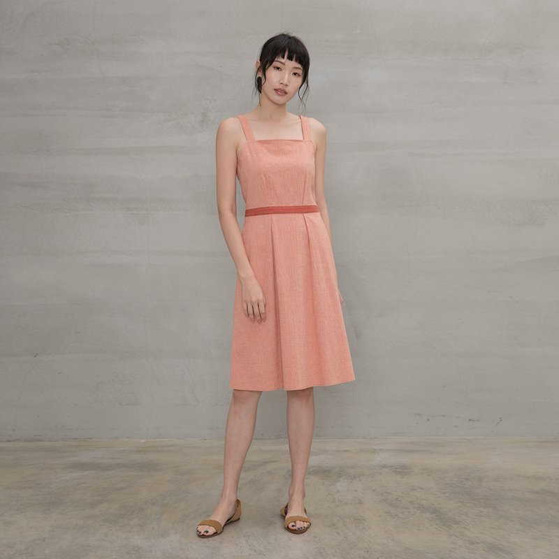 仲夏之旅肩带洋装 Mid-Summer Chill Strap Dress D179 - 洋装/连衣裙 - 棉．麻 多色