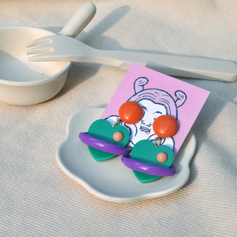 绿色爱心星球耳环/ 压克力耳环 - 耳环/耳夹 - 压克力 