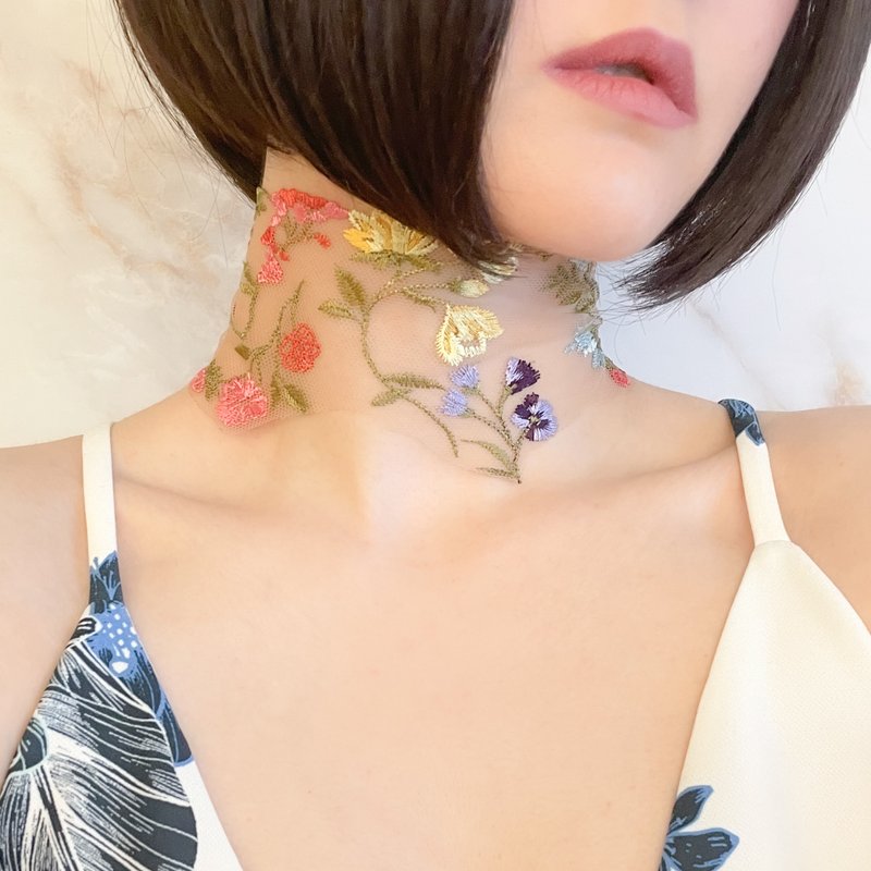 Bouquet and Me / 硬纱花刺绣颈链 SV439 - 颈链 - 其他金属 多色