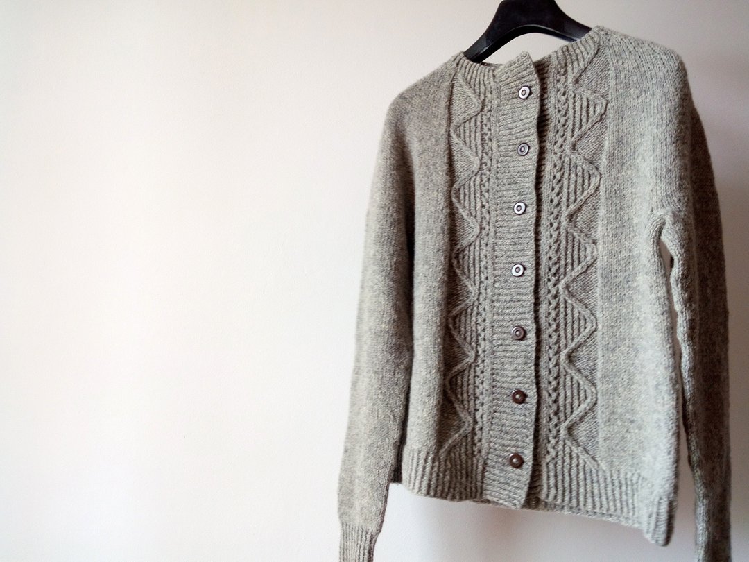 Aclia cardigan knitting manual electronic file - 手工艺教程/工具书 - 其他材质 
