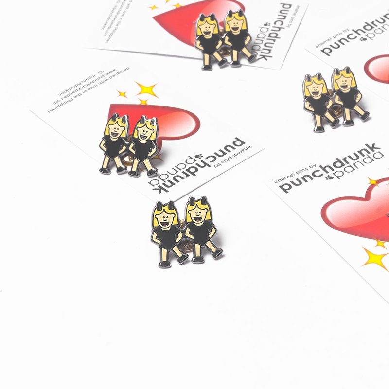 Bestie Enamel Pin - 徽章/别针 - 珐琅 多色