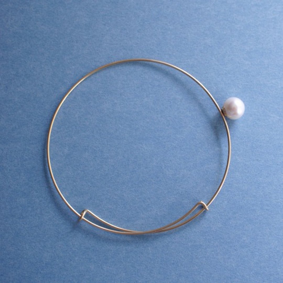 Large Freshwater Pearl Bangle Alfonsina - 手链/手环 - 宝石 金色