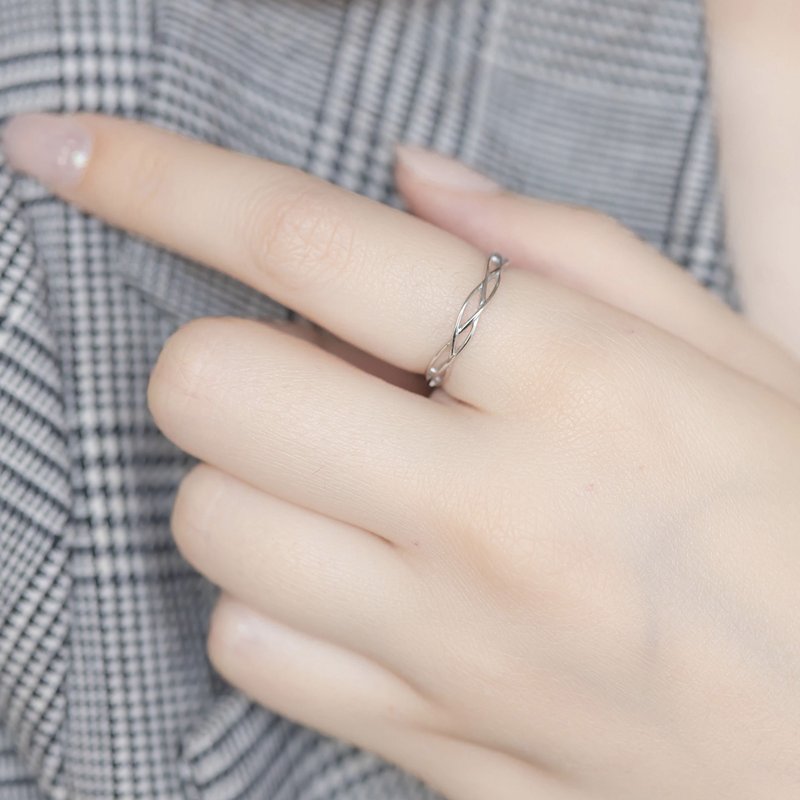线条交织纯银戒指 可调式戒指 - 戒指 - 宝石 银色