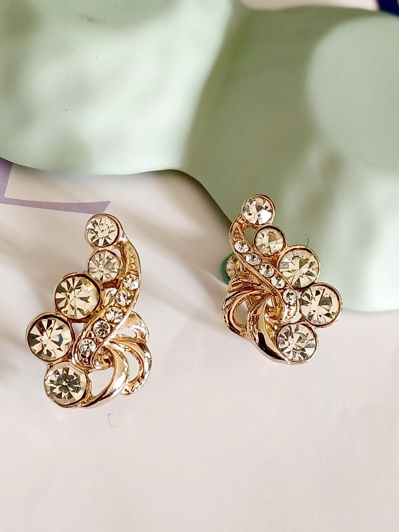 Avintage jewelry  唯美炫光莱茵 夹式耳环 - 耳环/耳夹 - 其他金属 