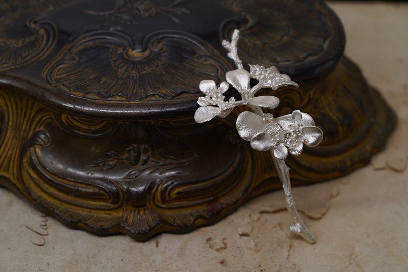 925银露易胸针 (MW B1057) - 胸针 - 纯银 