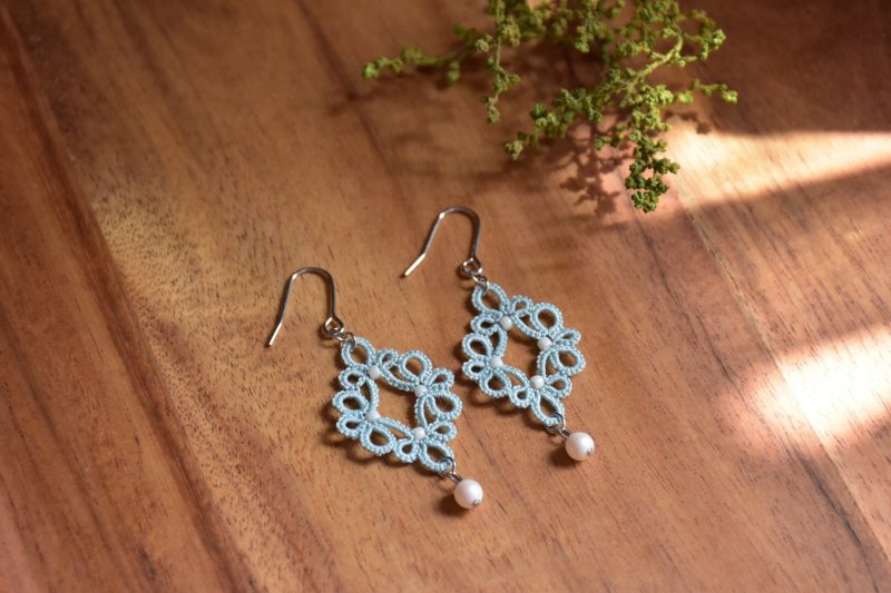 优雅菱形小珍珠 梭编蕾丝耳环-蓝 / タティングレースピアス - 耳环/耳夹 - 丝．绢 蓝色