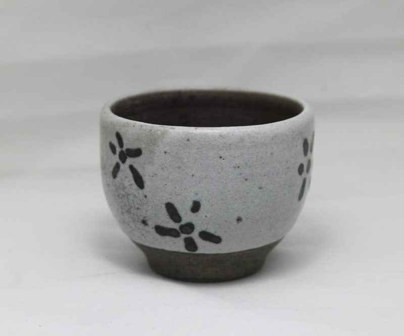 藏菁ㅣ志野 小花杯 - 其他杯子 - 陶 
