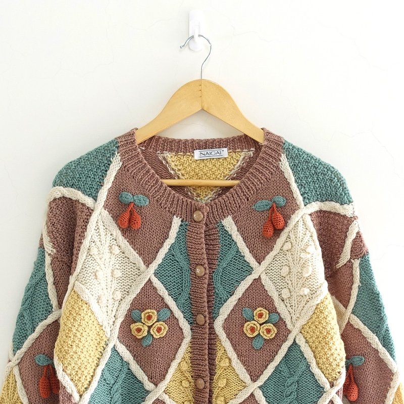 │Slowly│果实立体花 -古着毛衣外套│vintage.复古.文艺.日本制 - 女装针织衫/毛衣 - 其他材质 多色