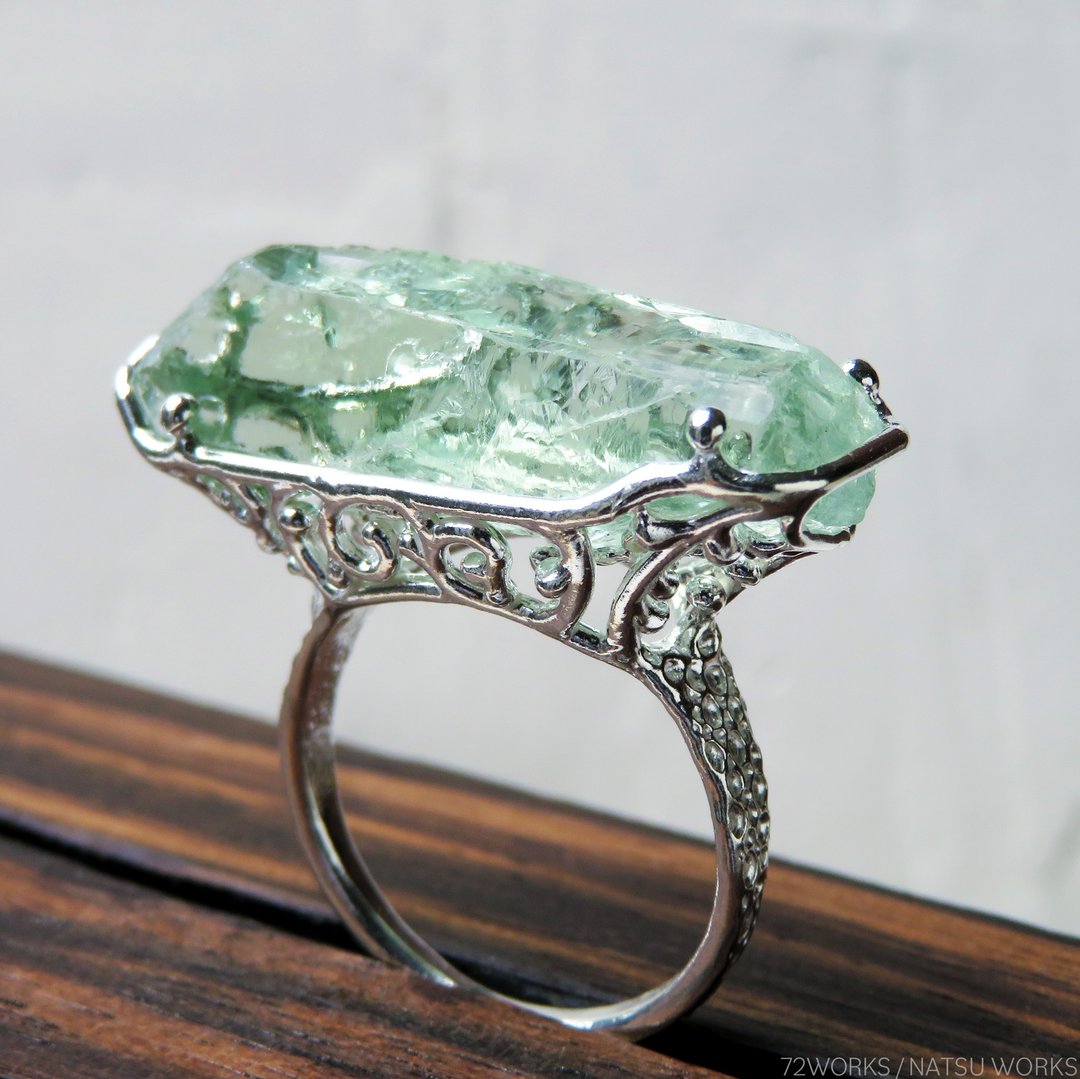 Rough Green Amethyst Ring - 戒指 - 宝石 绿色