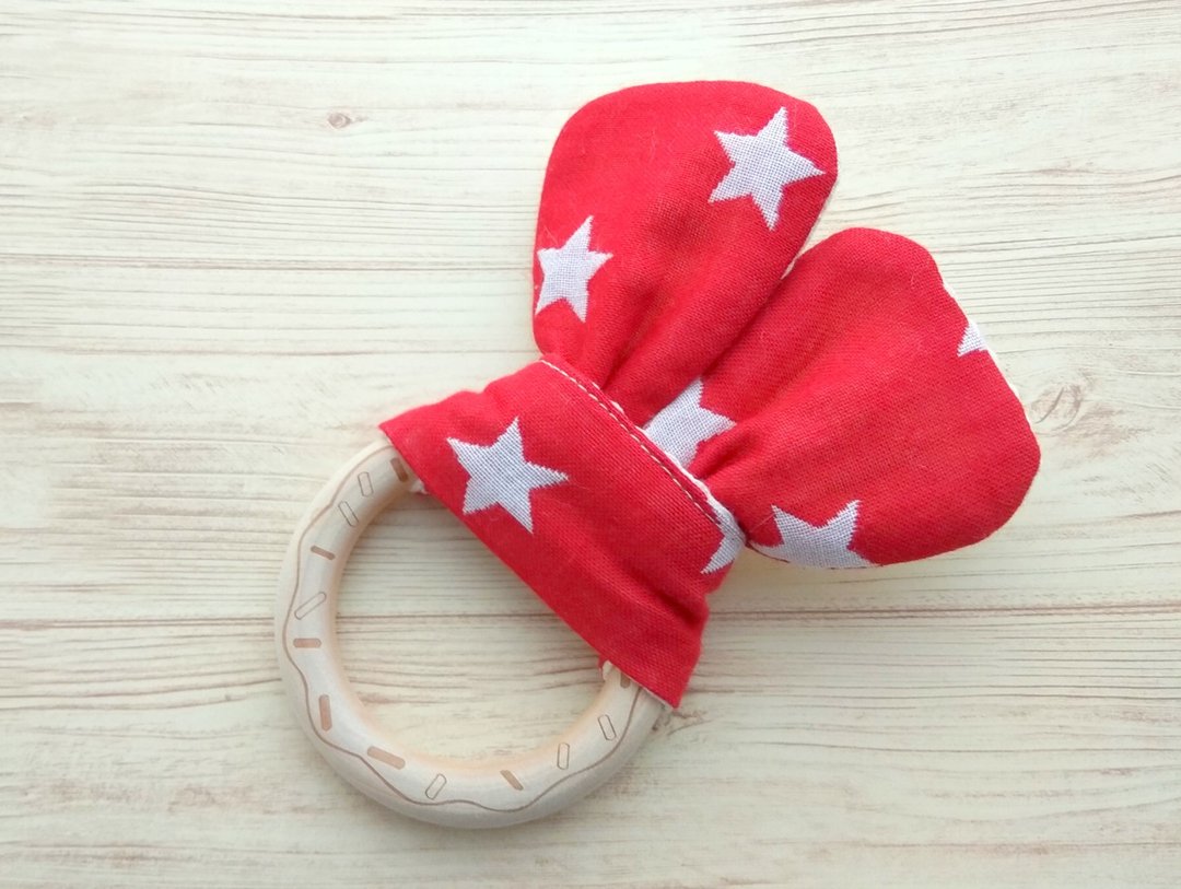 Wooden Teething Ring, Engraving Cookie, Japanese Double Gauze, Red Stars - 玩具/玩偶 - 木头 红色