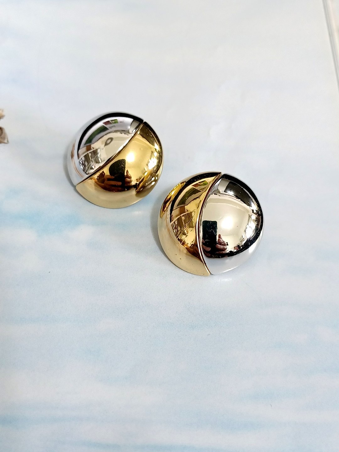 vintage jewelry  Monet 经典金银云形双色 夹式耳环 - 耳环/耳夹 - 其他金属 