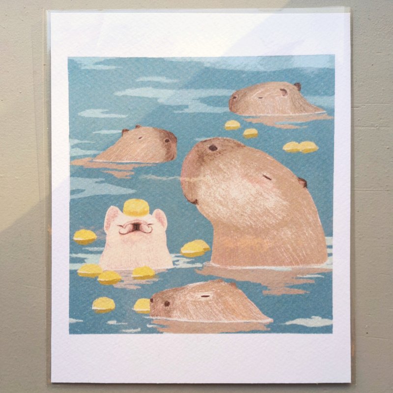 法斗麦戈与水豚家族一起泡汤 / 插画印刷海报 - 海报/装饰画/版画 - 纸 卡其色