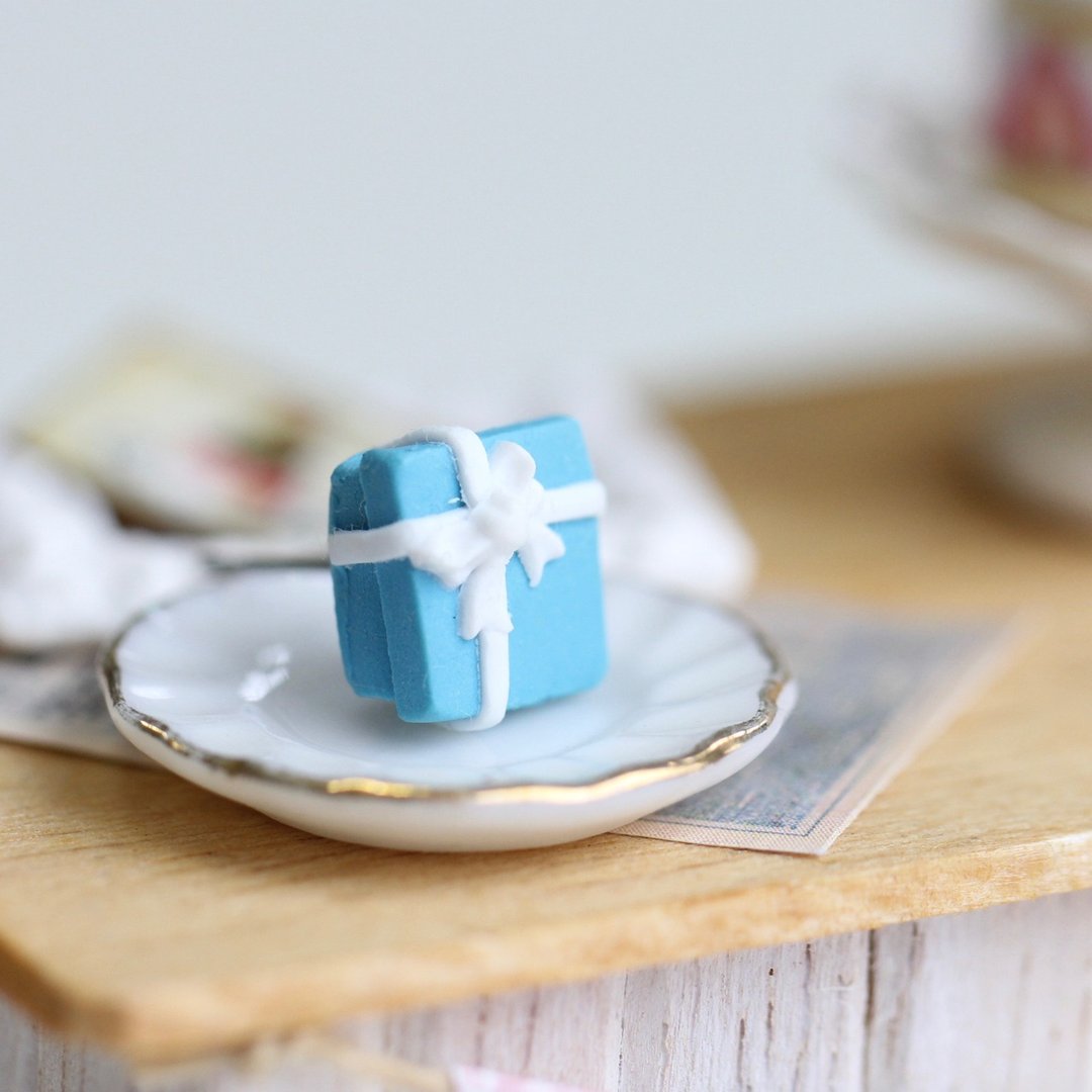 蓝色生日派对耳环 Blue Birthday Party Earring - 耳环/耳夹 - 粘土 蓝色