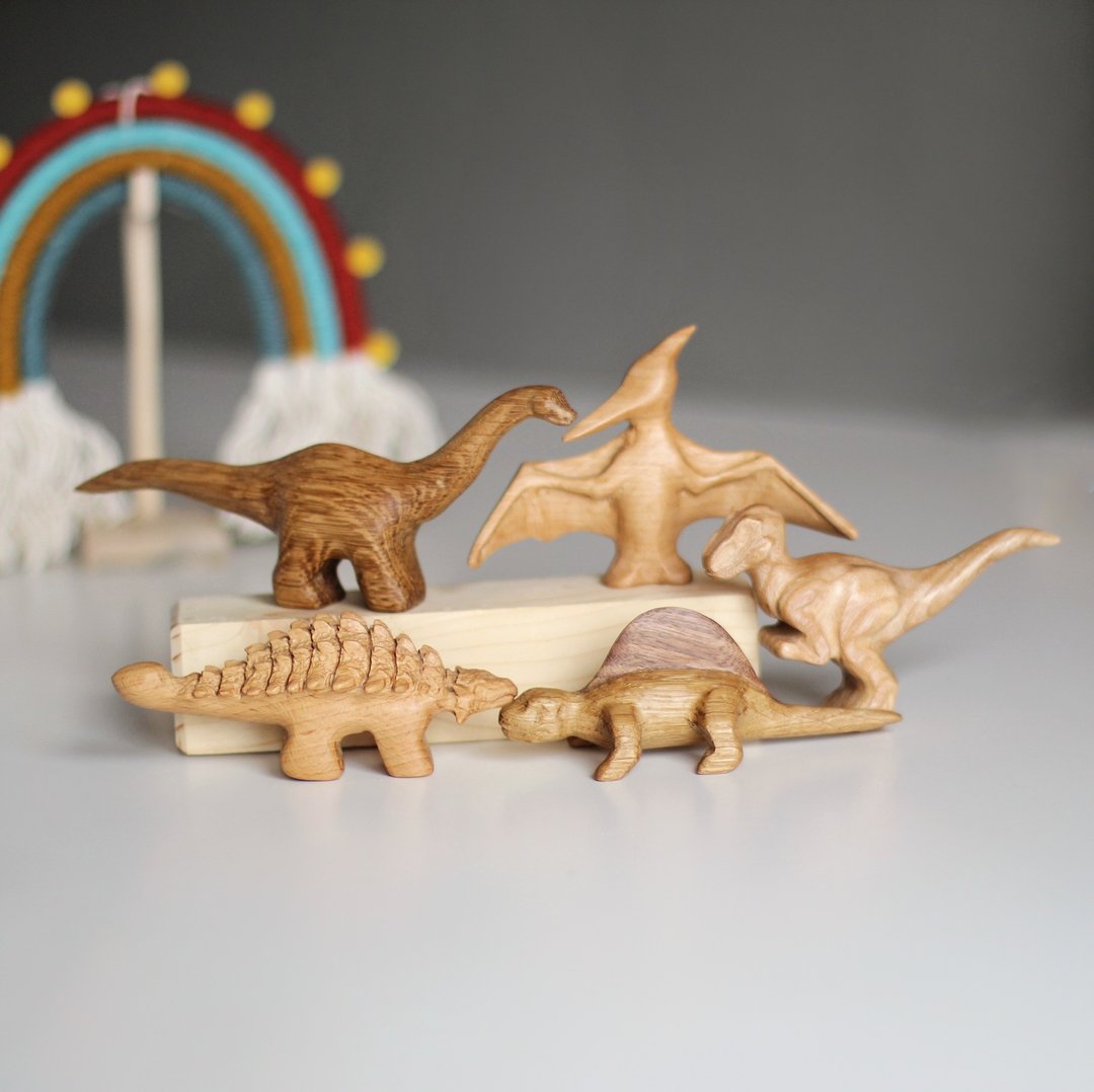 Wooden dinosaur play set, hand carved baby dinosaurs, kit #2 - 玩具/玩偶 - 木头 
