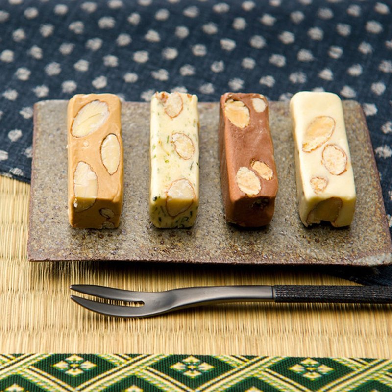 牛轧糖 礼盒装/袋装 - 零食/点心 - 其他材质 多色