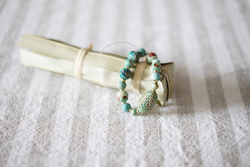 “ 气 息 ”柬埔寨陶瓷石头手链 - 手链/手环 - 其他材质 