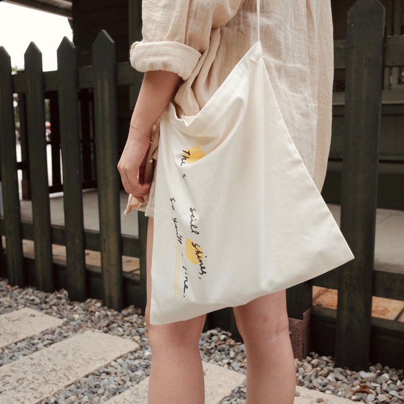 【安心出货】You Will Be Fine 肩背斜跨2way帆布包 / 现货 - 侧背包/斜挎包 - 棉．麻 白色