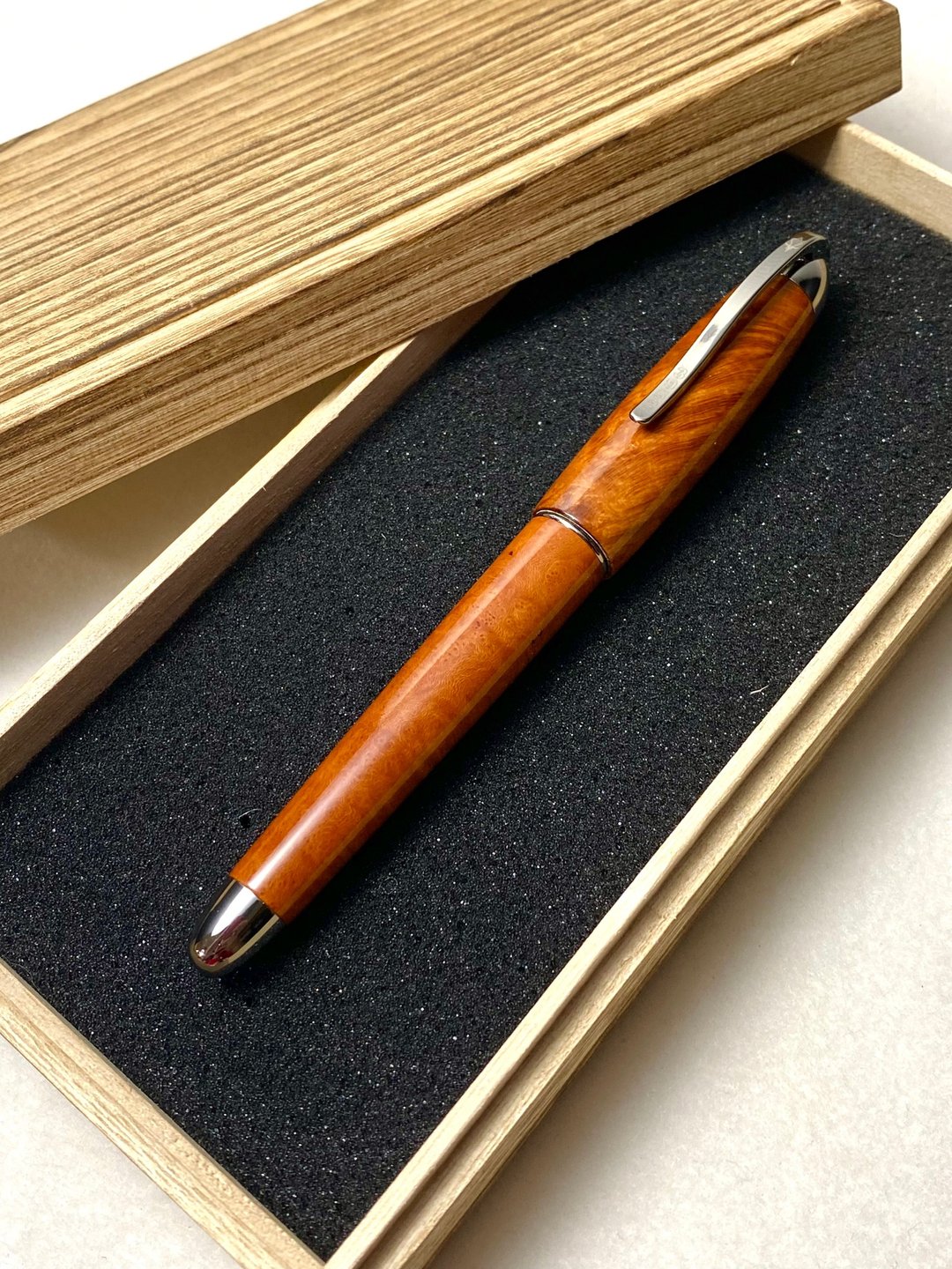 3952 老山羊 - 那鲁湾 意大利石楠木 高清高亮版 弹钢尖系列钢笔 - 钢笔 - 其他材质 