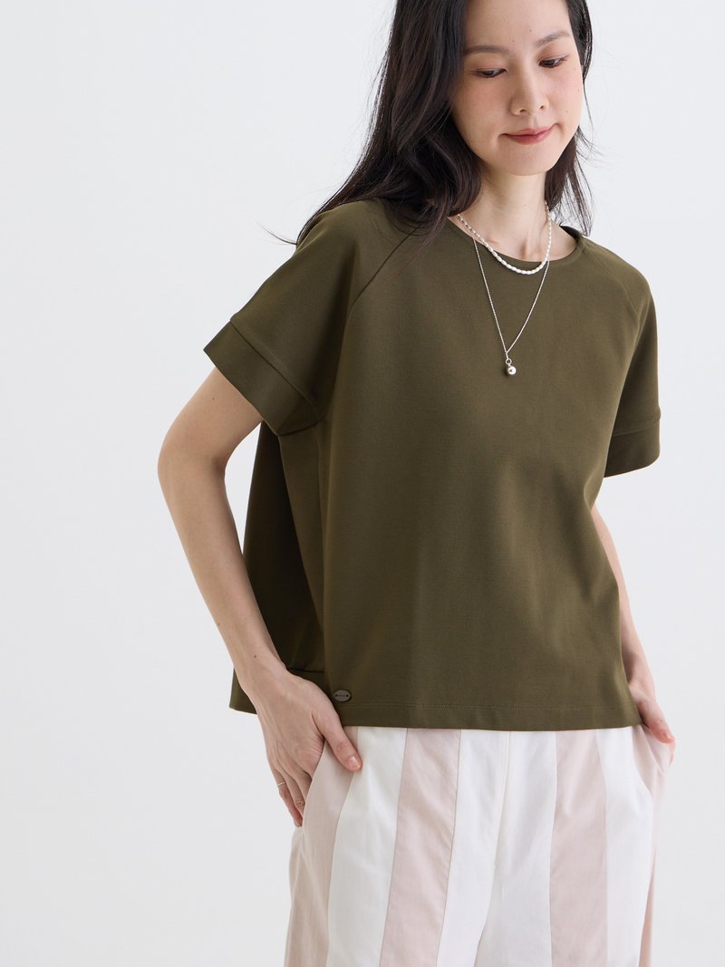 小屋剪接拉克兰袖上衣-军绿 - 女装 T 恤 - 其他人造纤维 绿色