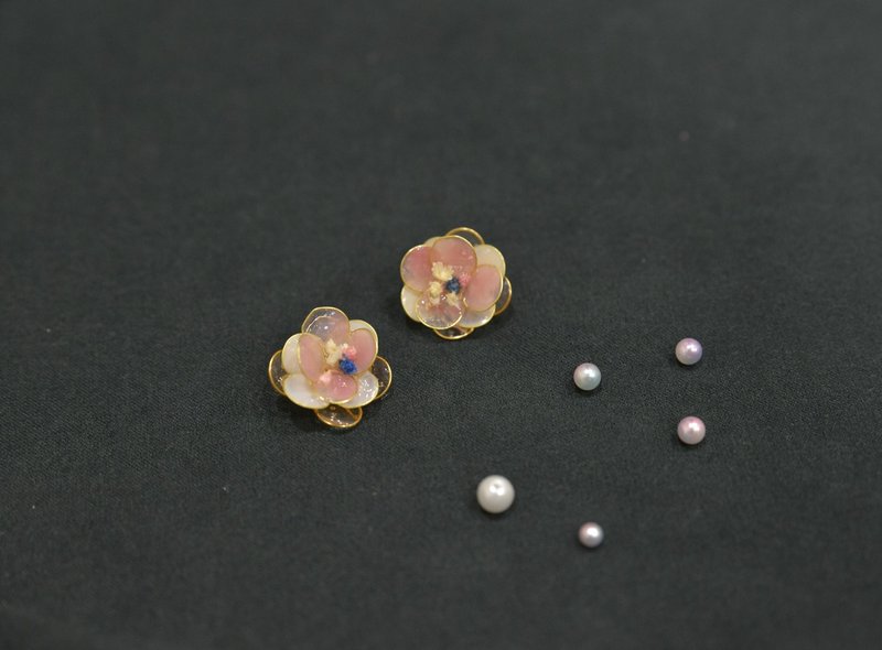 Sandra's 纯粹~ 真花系列 树脂 耳环 - 耳环/耳夹 - 树脂 紫色