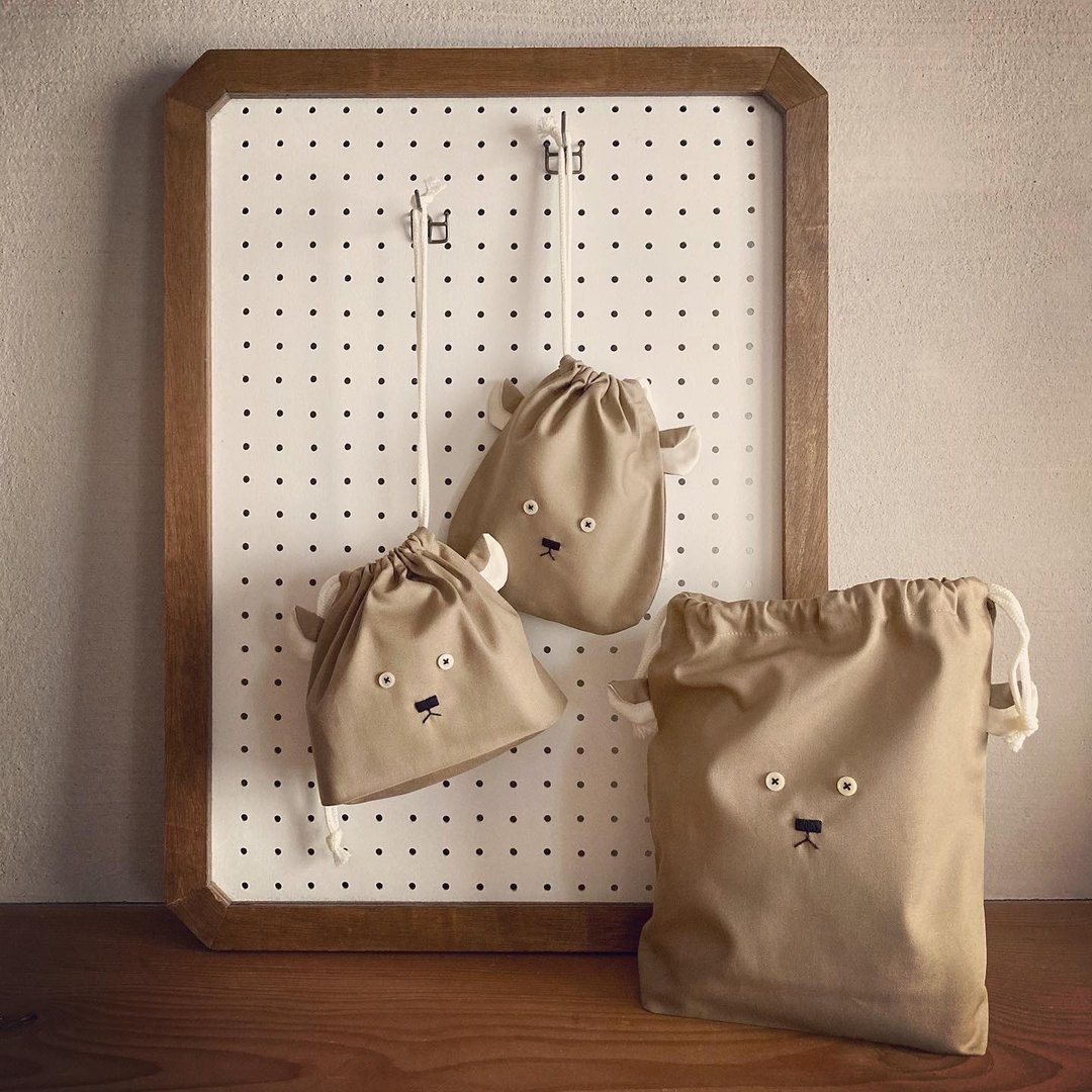 Bear drawstring 3-piece set - 化妆包/杂物包 - 棉 卡其色