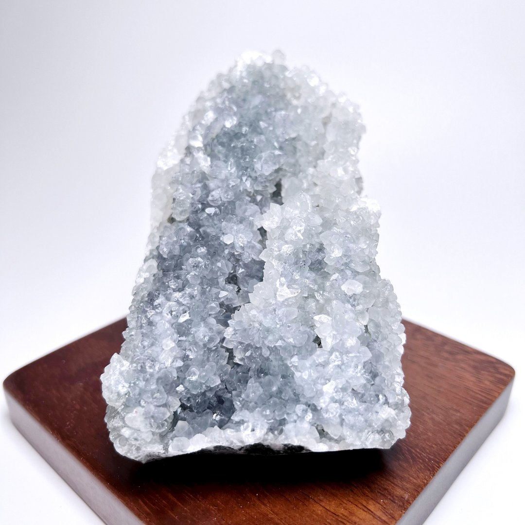 深处。一图一物 疗愈 净化 摆件 l 鱼眼石 蓝绿二次结晶 磨砂  l - 摆饰 - 水晶 多色