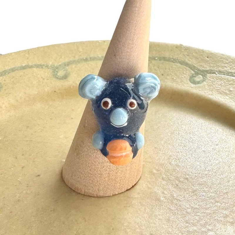 无尾熊果冻海带圈 - 戒指 - 树脂 蓝色