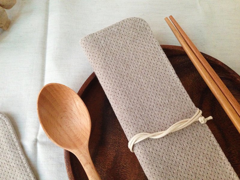 棉麻两用餐具袋 - 棕色粒粒土 | 正面就是餐垫  当笔袋也适合 - 收纳用品 - 棉．麻 咖啡色