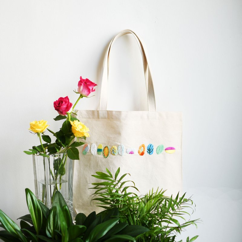 情人节系列11颗不一样却相爱的石头手作刺绣手提袋 - 侧背包/斜挎包 - 绣线 白色