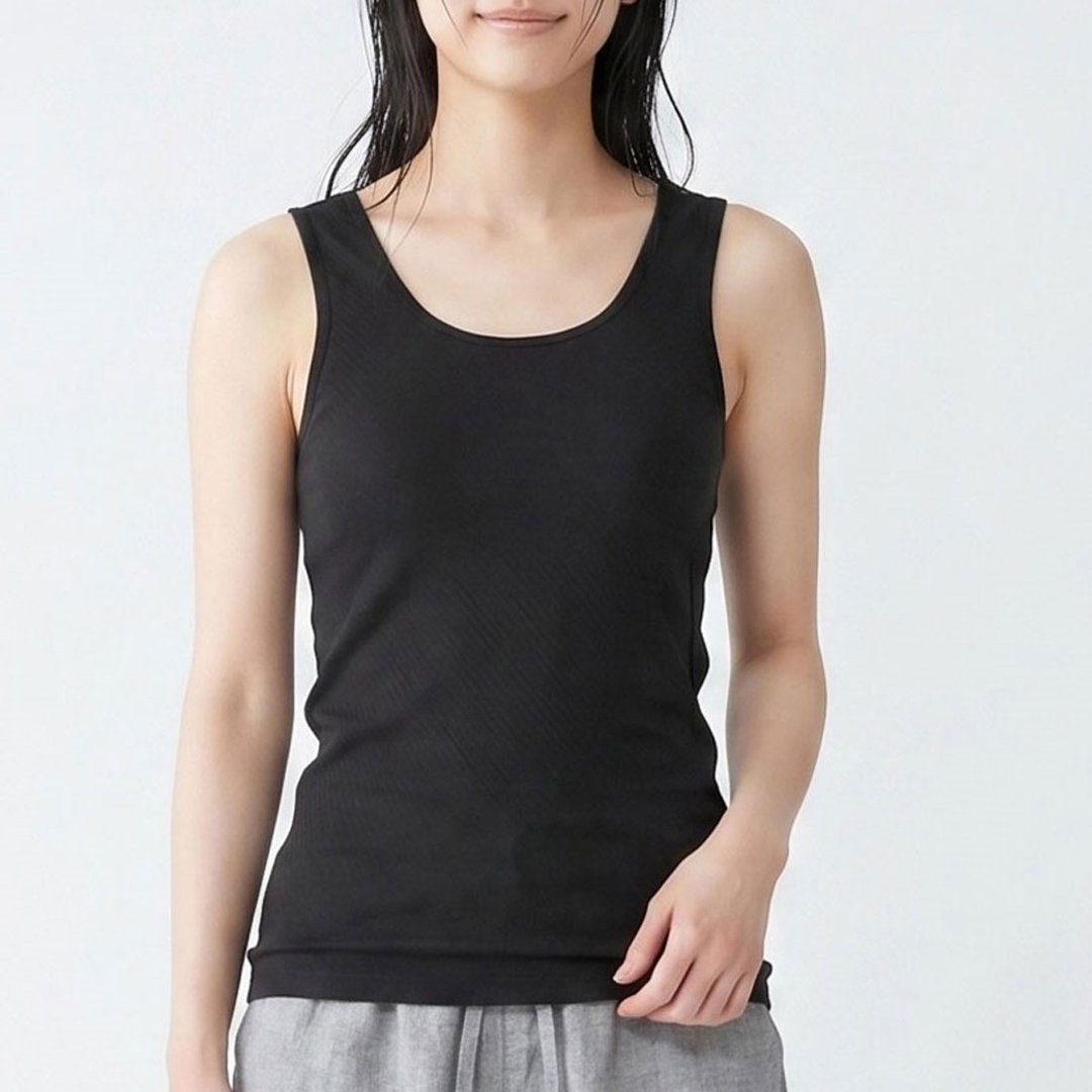 日本制造 M 100% 纯棉背心 黑色 内有衬垫 女款 M 弹性 亲肤 敏感肌 居家休闲 - 女士内衣裤 - 棉 黑色