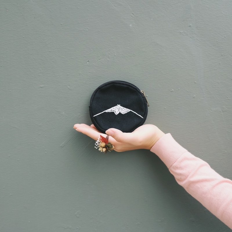 Mountain Pouch - 零钱包 - 绣线 黑色