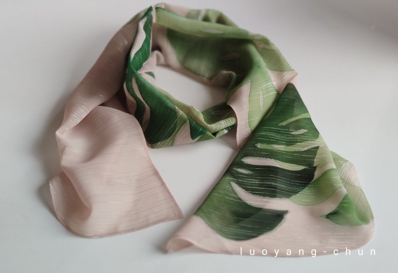 SS23-春漾手绘雪纺清轻小围巾系列-多多粉/龟背芋 - 丝巾 - 其他材质 多色