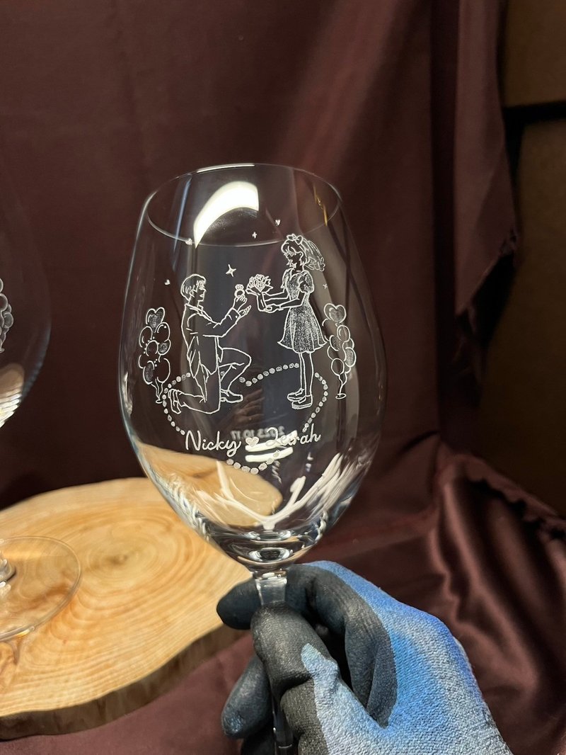 【定制化礼物】可爱全身人像插画 表情简单 结婚礼物 - 玻璃杯 - 玻璃 透明