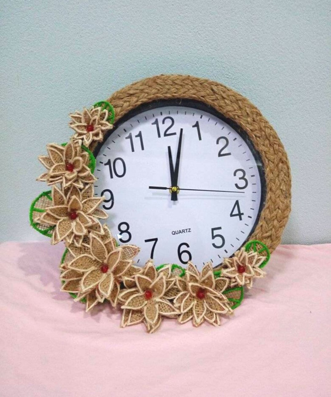 wall clock vintage style with pink flower for home decor and gift - 时钟/闹钟 - 塑料 多色