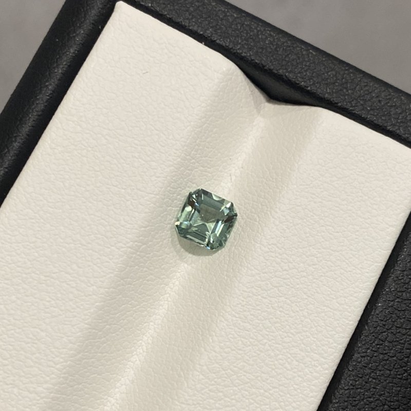 【裸石】碧玺 Tourmaline 0.91ct LT153 - 项链 - 宝石 绿色