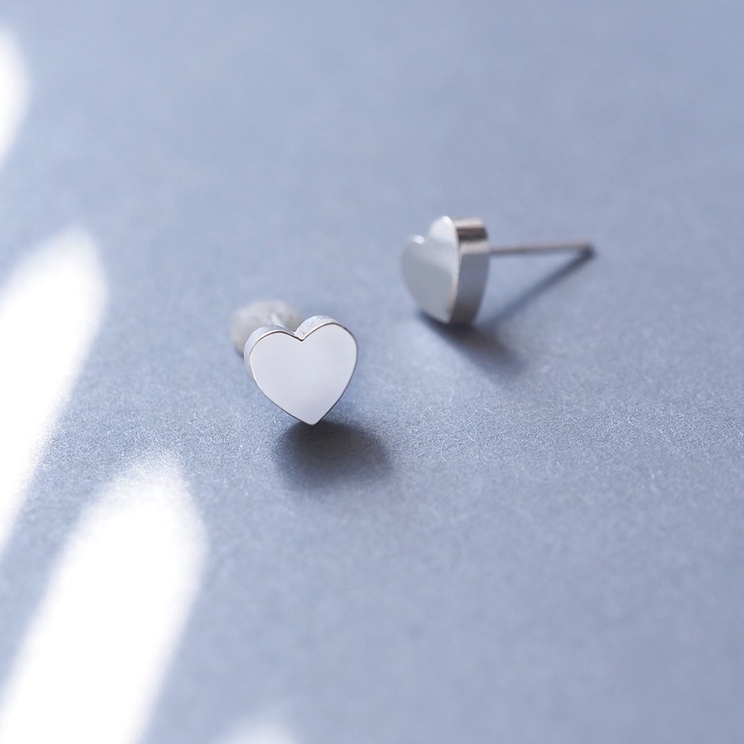 Simple Heart Earrings Silver 925 - 耳环/耳夹 - 其他金属 银色