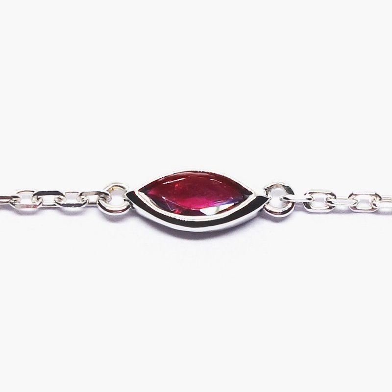 Vivid red ruby bracelet SV925【Pio by Parakee】紅寶石手鍊 - 手链/手环 - 宝石 红色