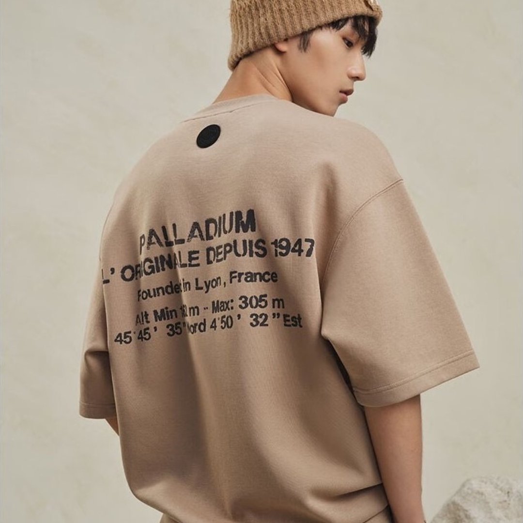 【会员日】PALLADIUM 厚磅宽松落肩休橡胶LOGO短T 107780-253 - 男装上衣/T 恤 - 棉 多色
