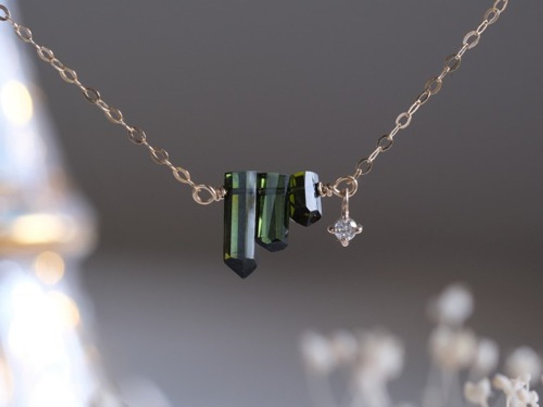 Diamond × Green Tourmaline necklace: Diamond × Tourmaline K10YG/14kgf - 项链 - 宝石 