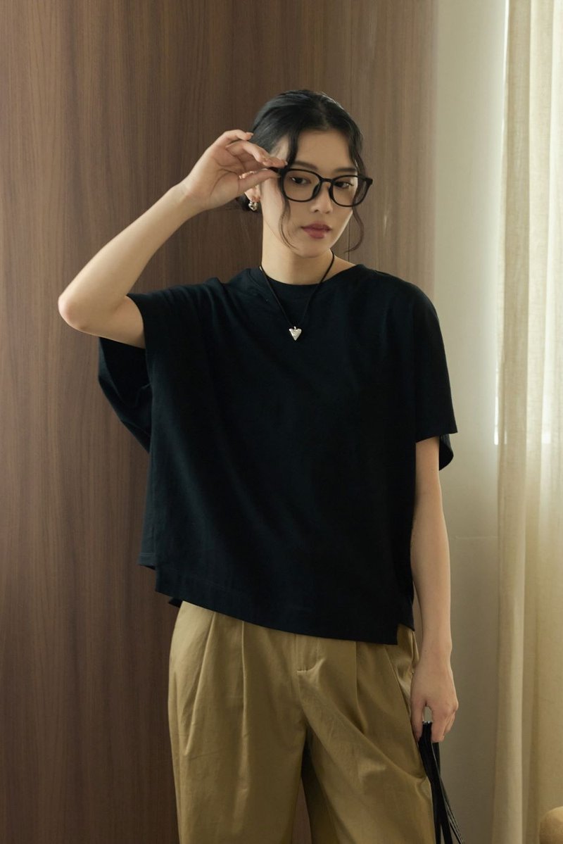 纯棉设计款简约下摆剪裁上衣(黑) - 女装 T 恤 - 棉．麻 黑色