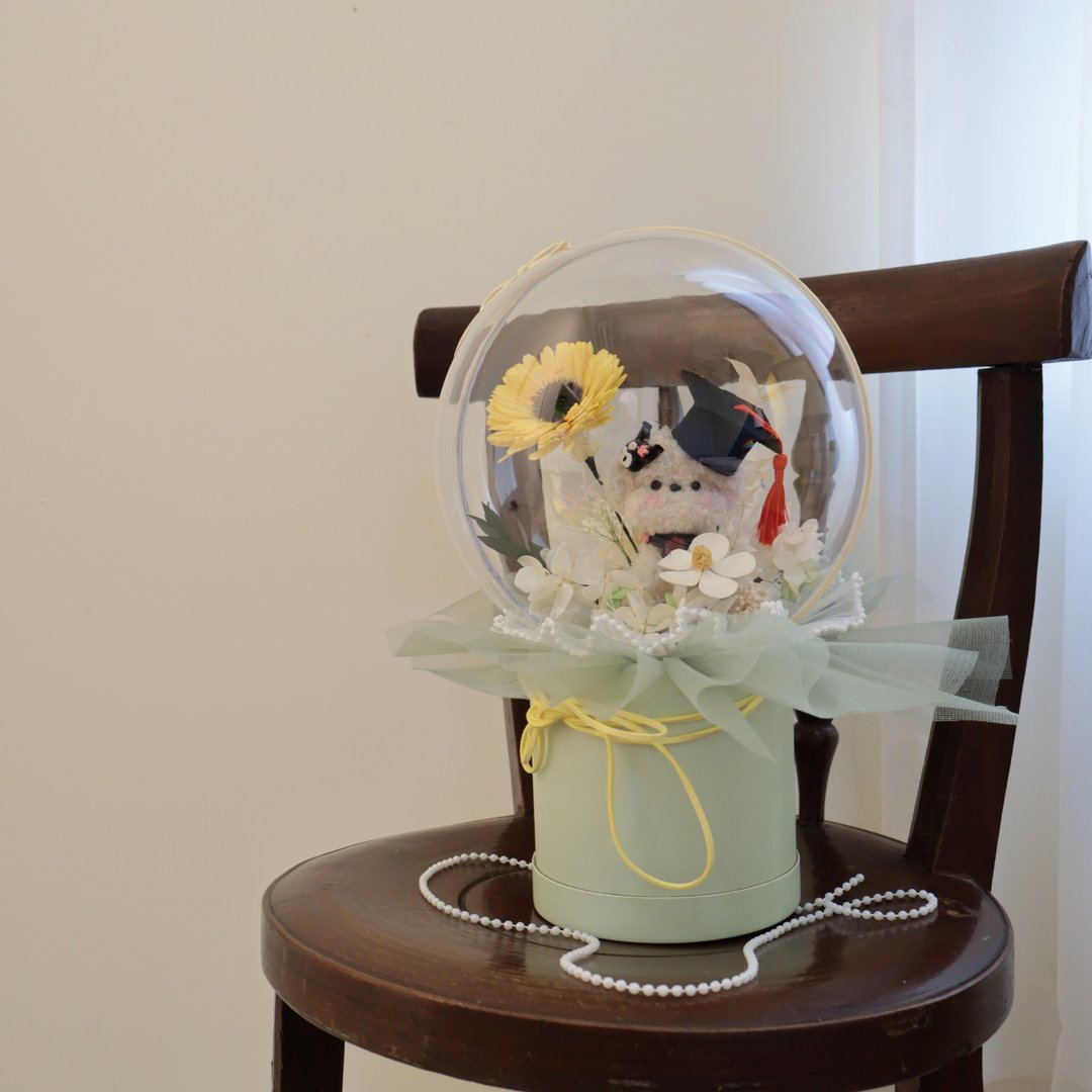 新品毕业花束_可爱狗狗波波球抱抱桶永生花束 - 干燥花/捧花 - 植物．花 