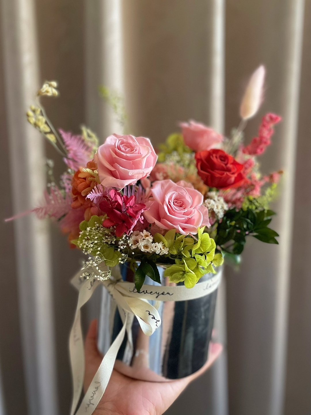 【花诉花艺】玫瑰花抱抱桶/开幕花礼/捧花 永生花 - 干燥花/捧花 - 植物．花 