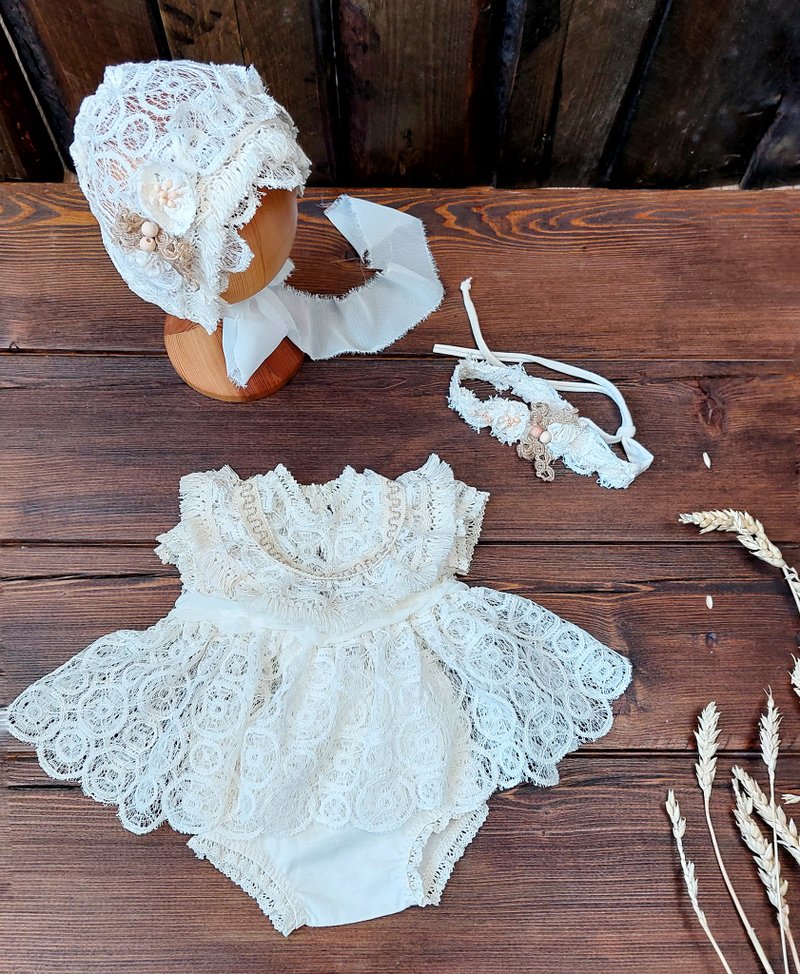 Newborn boho lace set, baby girl gown, boho headband, Newborn photography props - 婴儿饰品 - 棉 白色